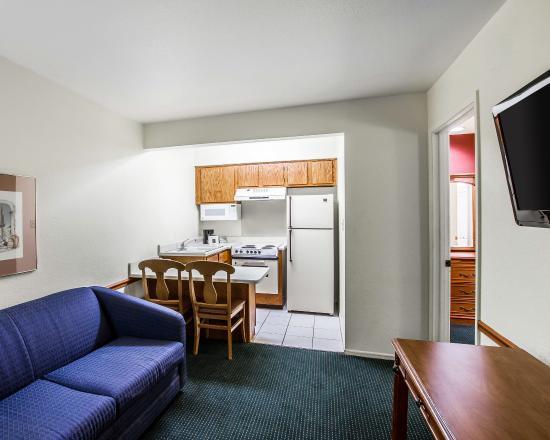American Inn & Suites Меса Экстерьер фото