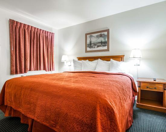 American Inn & Suites Меса Экстерьер фото