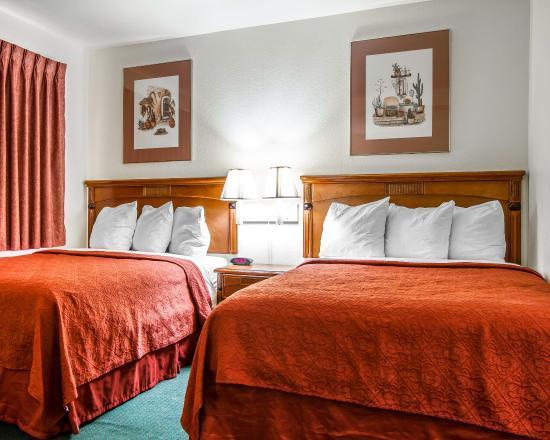 American Inn & Suites Меса Экстерьер фото