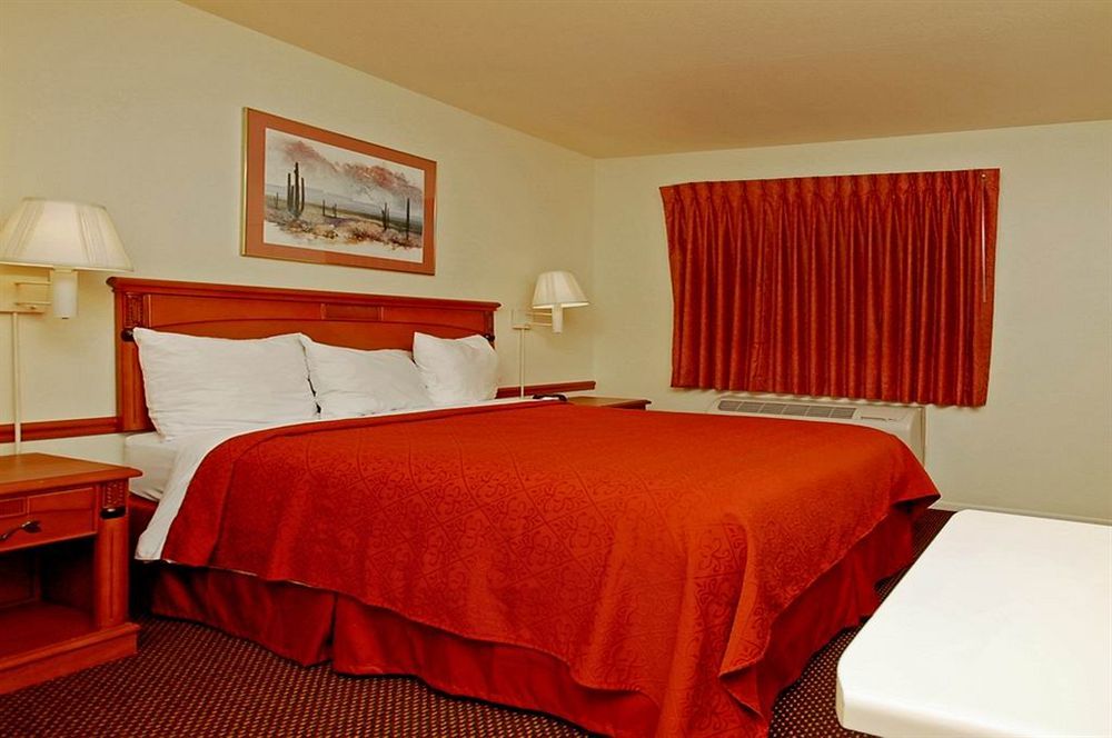 American Inn & Suites Меса Экстерьер фото