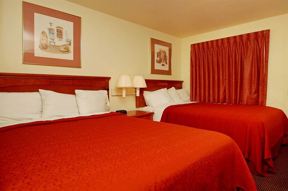 American Inn & Suites Меса Экстерьер фото
